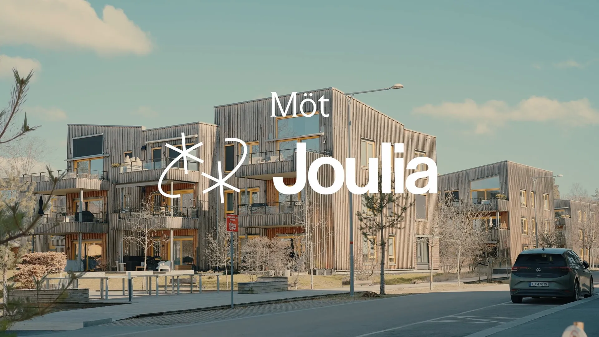 Joulia – The Girl Next Door